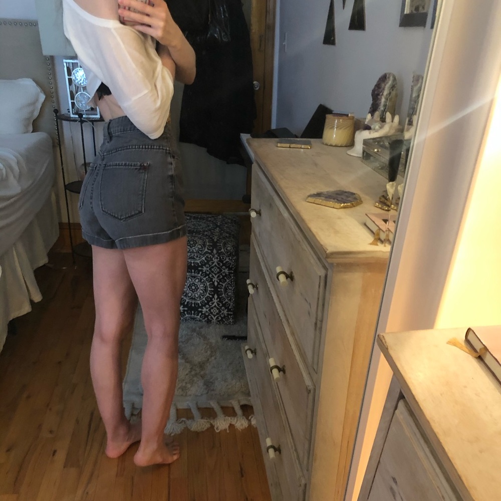 BDG Urban Outfitters High Rise Foxy Grey Shorts 25 - Picture 5 of 12